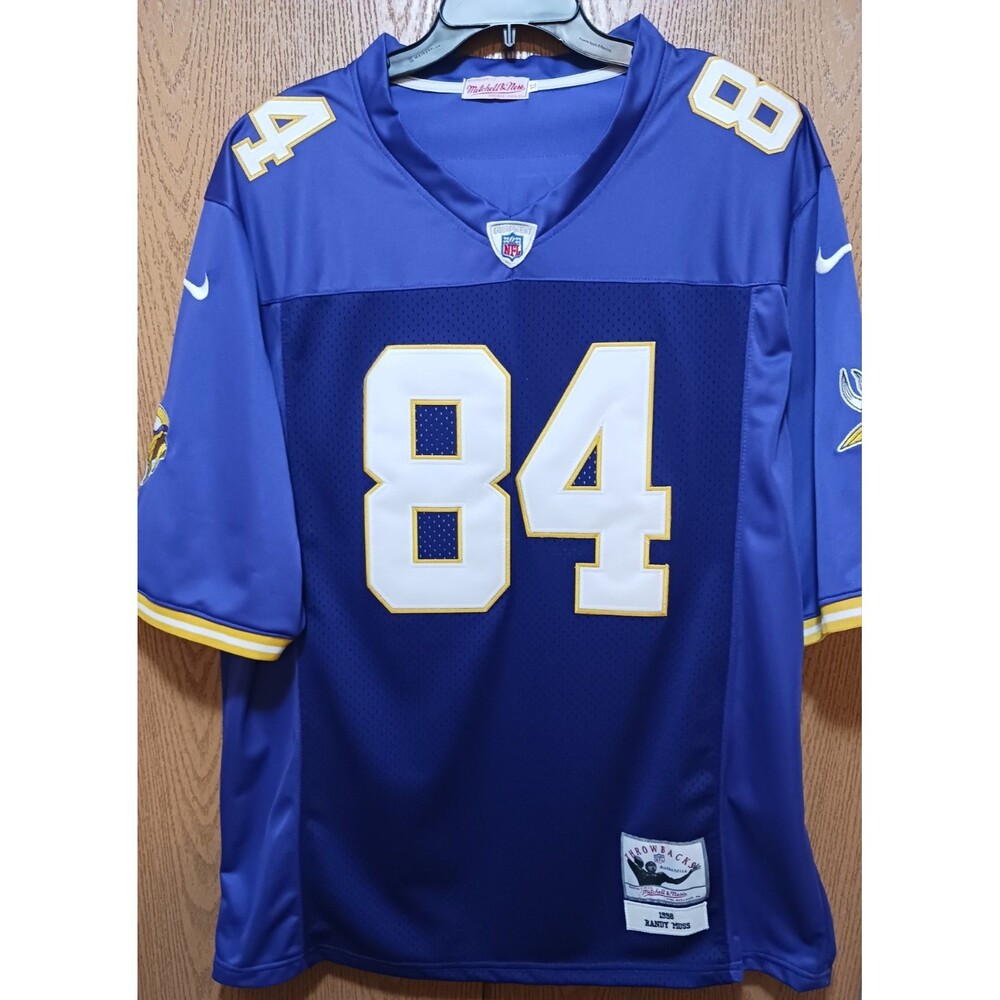 Randy Moss (Mitch/Ness)-(Vikings)-(1998)-(Jersey)-(Purple)-(New Cond.)-(XL)-$95